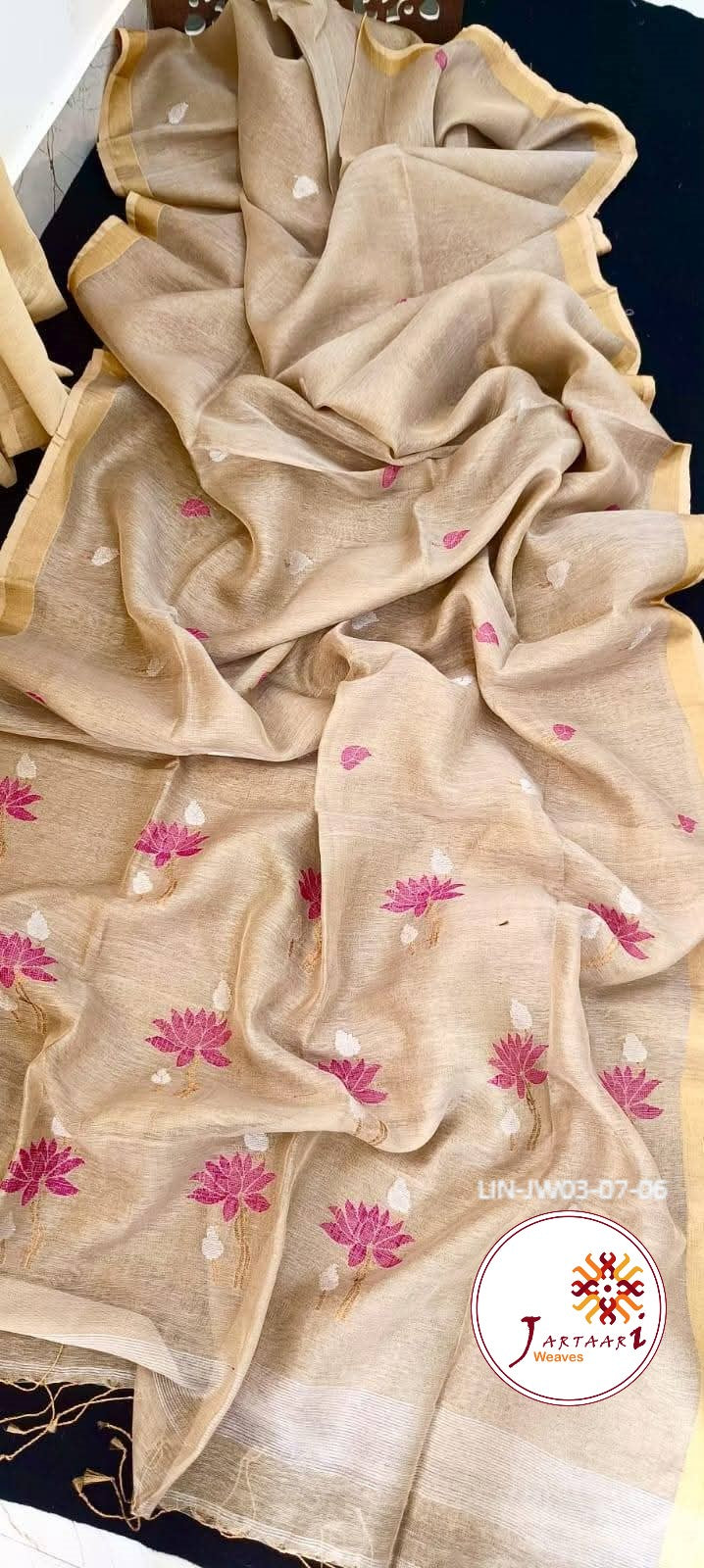 Tissue linen lotus motif Jamdani saree