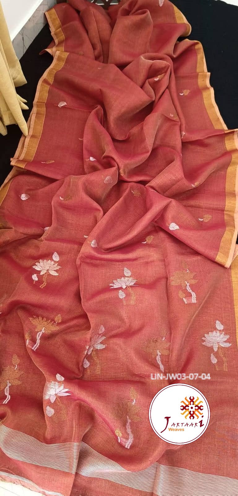 Tissue linen lotus motif Jamdani saree
